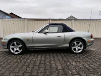 Używany Mazda MX5 Impuls 110 KM (80 kW) 2004 Zielony Kabriolet
