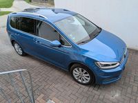 Gebraucht VW Touran Comfortline 150 PS (110 kW) 2018 Blau Van / Kleinbus