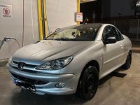 Gebraucht Peugeot 206 CC 109 PS (80 kW) 2004 Grau Cabrio