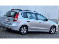 Gebraucht Hyundai i30 Edition 90 PS (66 kW) 2012 Silber Kombi