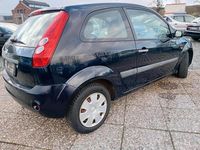 Gebraucht Ford Fiesta 60 PS (44 kW) 2007 Blau Kleinwagen