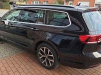 Gebraucht VW Passat Business 122 PS (89 kW) 2022 Schwarz Kombi