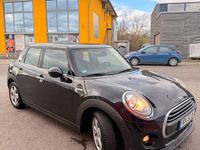 Usata Mini Cooper 101 CV (74 kW) 2017 Nero Utilitaria