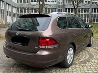 Gebraucht VW Golf VI Style 122 PS (89 kW) 2011 Braun Kleinwagen