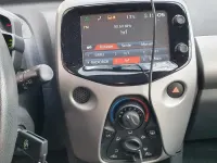 Gebraucht Toyota Aygo 69 PS (50 kW) 2017 Weiß Kleinwagen