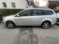 Second-hand Ford Focus 110 CP (80 kW) 2010 Argintiu Break