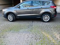 Gebraucht Ford Kuga Titanium 150 PS (110 kW) 2014 Grau SUV