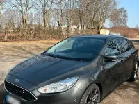 Gebraucht Ford Focus 125 PS (91 kW) 2017 Grau Kombi