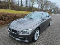 Gebraucht BMW 320 Luxury Line 184 PS (135 kW) 2012 Braun Limousine