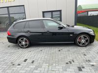 Gebraucht BMW 320 Exclusive 250 PS (183 kW) 2012 Schwarz Kombi