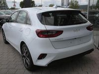 Neu Kia Ceed Spirit 140 PS (102 kW) 2025 Carraraweiß Kleinwagen