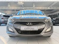 Gebraucht Hyundai i30 Classic 99 PS (72 kW) 2013 Grau Limousine