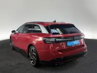 Gebraucht VW ID.7 Pro 210 kW (286 PS) 2025 Kings red metallic (metallic) Kombi