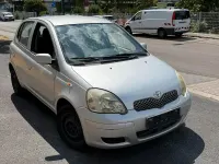 Gebraucht Toyota Yaris Sol 65 PS (47 kW) 2004 Silber Limousine