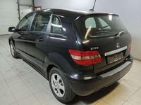 Gebraucht Mercedes B170 116 PS (85 kW) 2009 Kosmosschwarz  metalliclack Van / Kleinbus