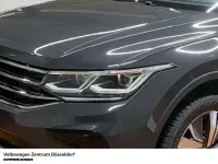 Gebraucht VW Tiguan Elegance 245 PS (180 kW) 2023 Uranograu SUV