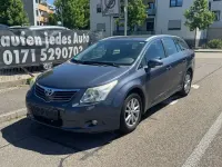 Gebraucht Toyota Avensis Edition 126 PS (92 kW) 2011 Grau Kombi