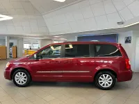 Gebraucht Chrysler Voyager 287 PS (211 kW) 2015 Rot Van / Kleinbus