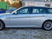 Gebraucht BMW 318 143 PS (105 kW) 2009 Silber Kombi