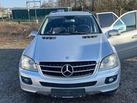 Gebraucht Mercedes ML320 224 PS (164 kW) 2006 Silber SUV