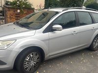 Gebraucht Ford Focus 109 PS (80 kW) 2009 Silber Kombi