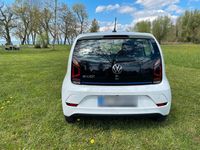 Second-hand VW e-up! 61 kW (83 CP) 2020 Alb Hatchback