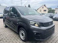 Gebraucht Peugeot Partner Premium 102 PS (75 kW) 2020 Grau Van / Kleinbus