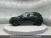 Neu Dacia Sandero Extreme 122 PS (89 kW) 2025 Gelb Limousine