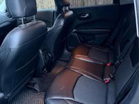 Gebraucht Jeep Compass Limited 170 PS (125 kW) 2017 Grün SUV