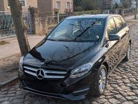 Gebraucht Mercedes B180 122 PS (89 kW) 2017 Schwarz Van / Kleinbus