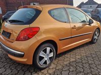 Gebraucht Peugeot 207 Tendance 88 PS (64 kW) 2006 Orange Kleinwagen