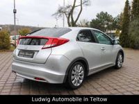 gebraucht Honda Civic Lim 1.8 Executive 1.Hand*Pano*Kamera*Leder