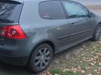 Gebraucht VW Golf V 105 PS (77 kW) 2004 Grau Kleinwagen