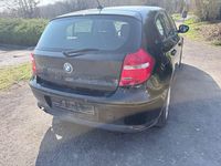 Gebraucht BMW 118 Advantage 143 PS (105 kW) 2010 Schwarz Kleinwagen
