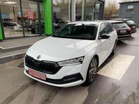 Gebraucht Skoda Octavia First Edition 150 PS (110 kW) 2021 Moonweiss metallic Kombi