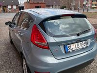 Gebraucht Ford Fiesta 90 PS (66 kW) 2009 Blau Kleinwagen