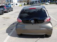 Gebraucht Toyota Aygo 68 PS (50 kW) 2012 Braun Kleinwagen