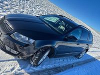 Gebraucht Skoda Octavia Elegance 184 PS (135 kW) 2014 Schwarz Kombi