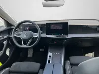 Gebraucht VW Passat Business 150 PS (110 kW) 2025 Oryxweiß perlmutteffekt (metallic) Kombi