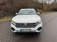 Gebraucht VW Touareg 231 PS (169 kW) 2019 Weiß SUV