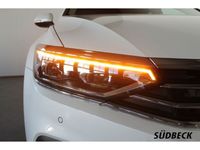 Gebraucht VW Passat Elegance 190 PS (139 kW) 2020 Oryxweiß perlmutteffekt (metallic) Kombi