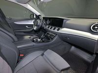 gebraucht Mercedes E220 d AVANTGARDE/LED/COMAND/TOTW/AMBIENTE/SHZ