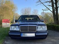 Brugt Mercedes E220 150 HK (110 kW) 1995 Blå Stationcar