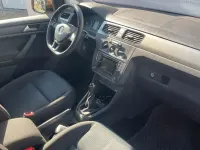 Używany VW Caddy Trendline 84 KM (61 kW) 2015 Pomarańczowy Minivan