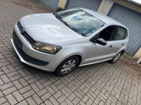 Gebraucht VW Polo 60 PS (44 kW) 2012 Grau Kleinwagen