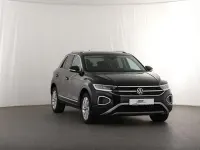 Second-hand VW T-Roc Style 150 CP (110 kW) 2023 Negru SUV