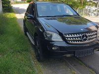 Gebraucht Mercedes ML320 224 PS (164 kW) 2008 Schwarz SUV