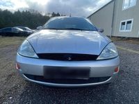 Gebraucht Ford Focus 74 PS (54 kW) 2001 Silber Limousine