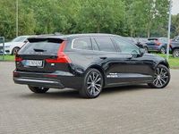 Gebraucht Volvo V60 Core 349 PS (256 kW) 2024 Onyx black / Kombi
