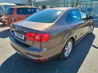 Gebraucht VW Jetta Match 122 PS (89 kW) 2012 Braun Limousine